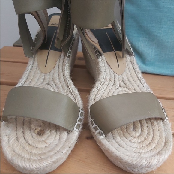 Dolce Vita sandals size 7 green leather wedge 3' heels espadrilles - Picture 3 of 13